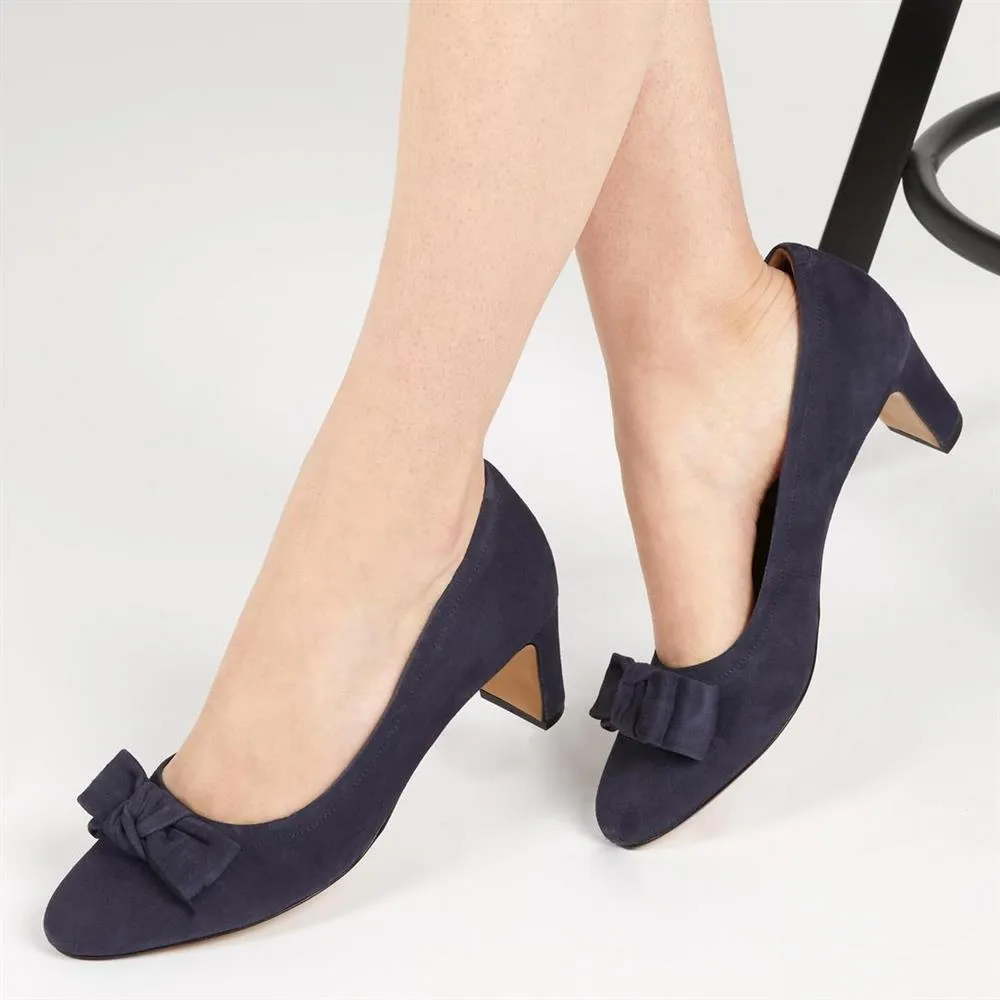 Zelda Bow Detail Court Shoes - ZELDA / 323 596